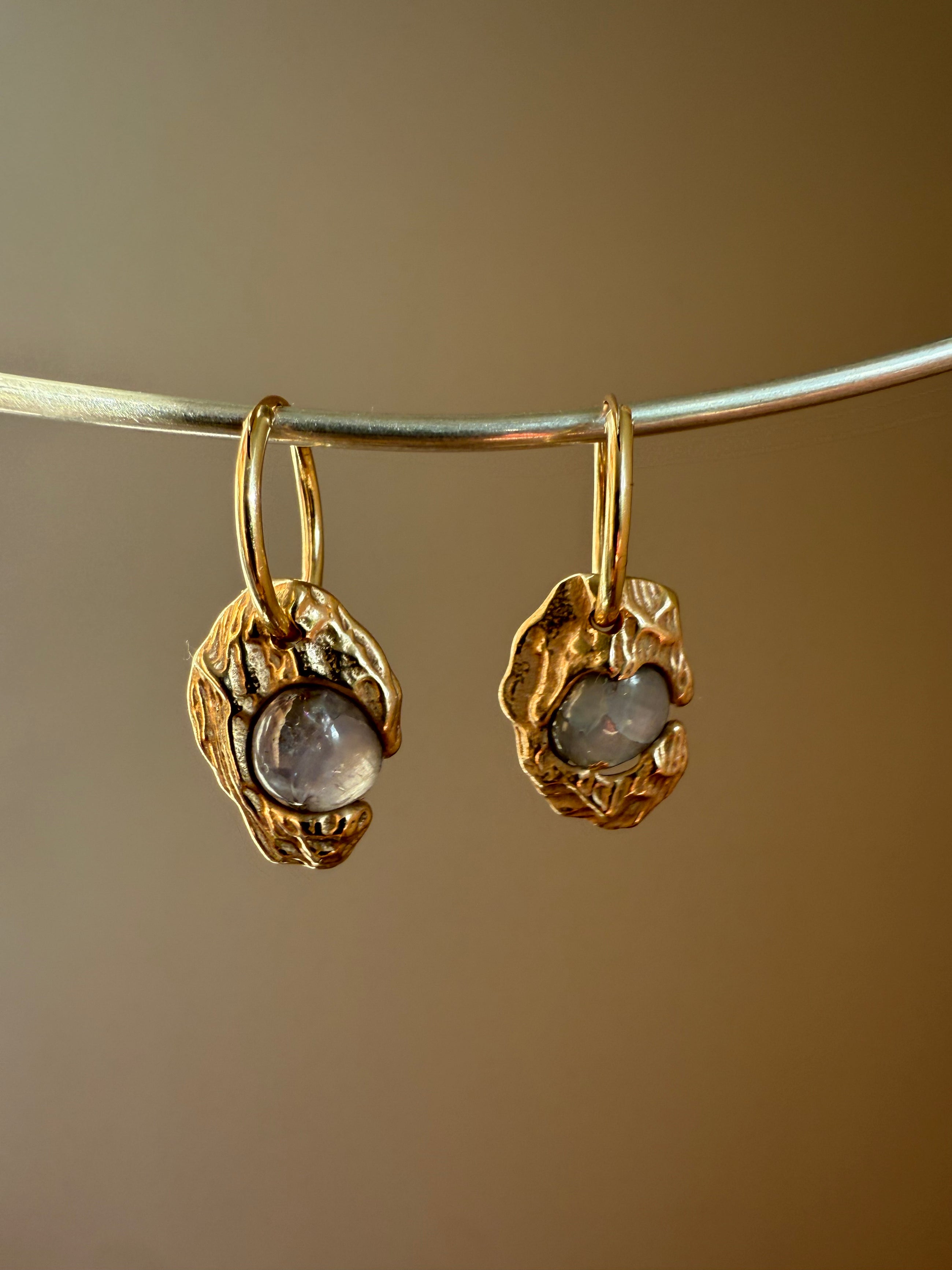 SOLID GOLD SAPPHIRE GEMSTONE HOOPS 1