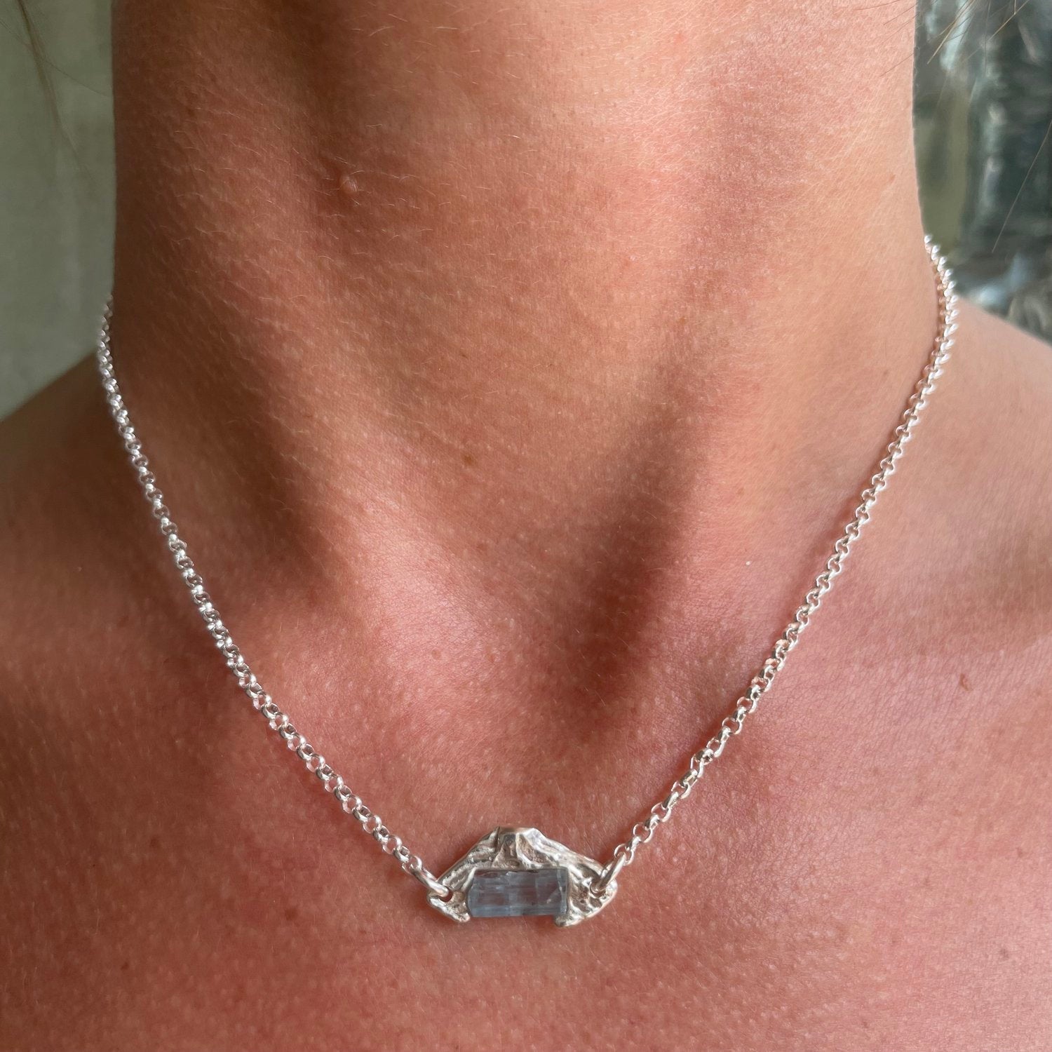 AQUAMARINE GEMSTONE CHAIN 1