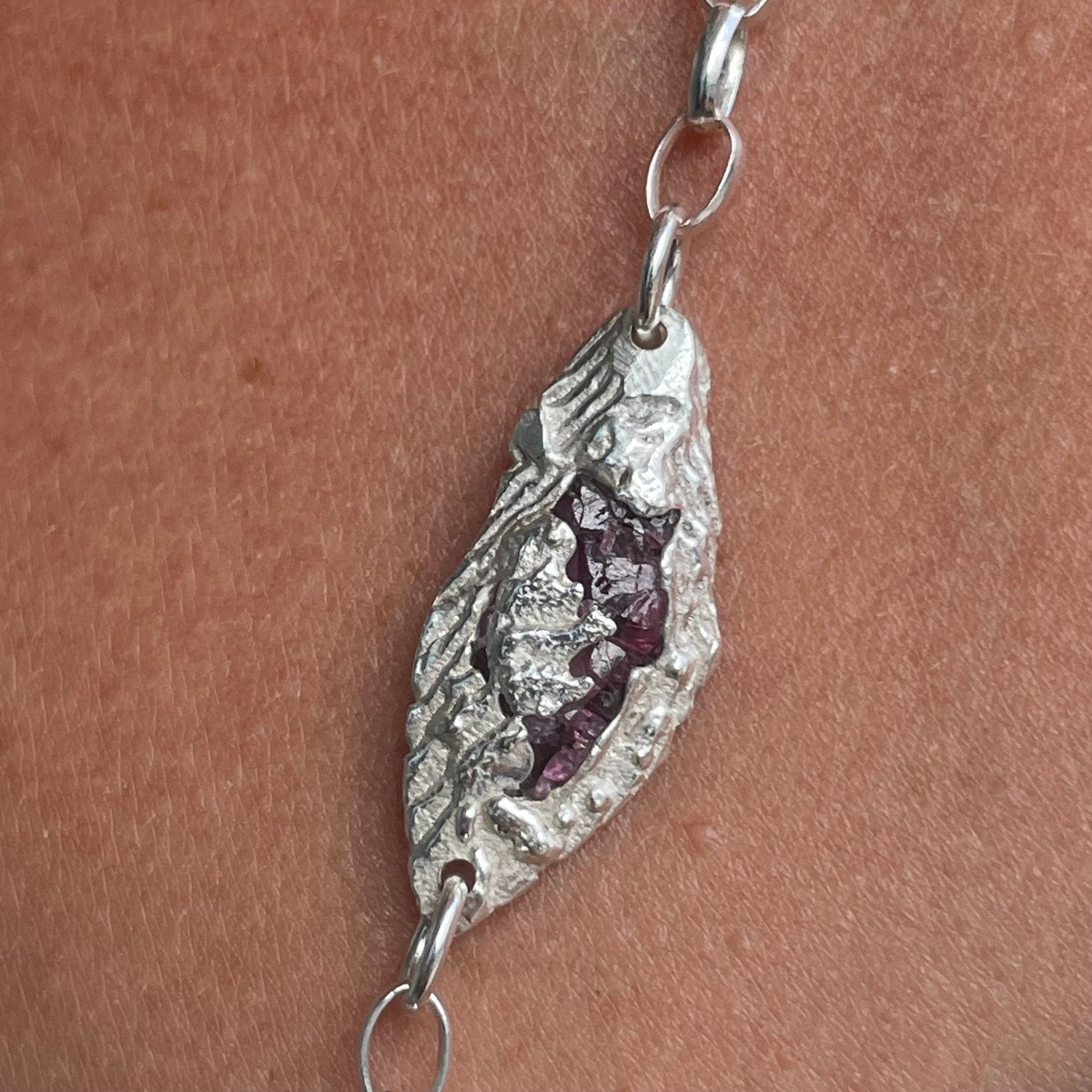 PURPLE GARNET GEMSTONE CHAIN 1