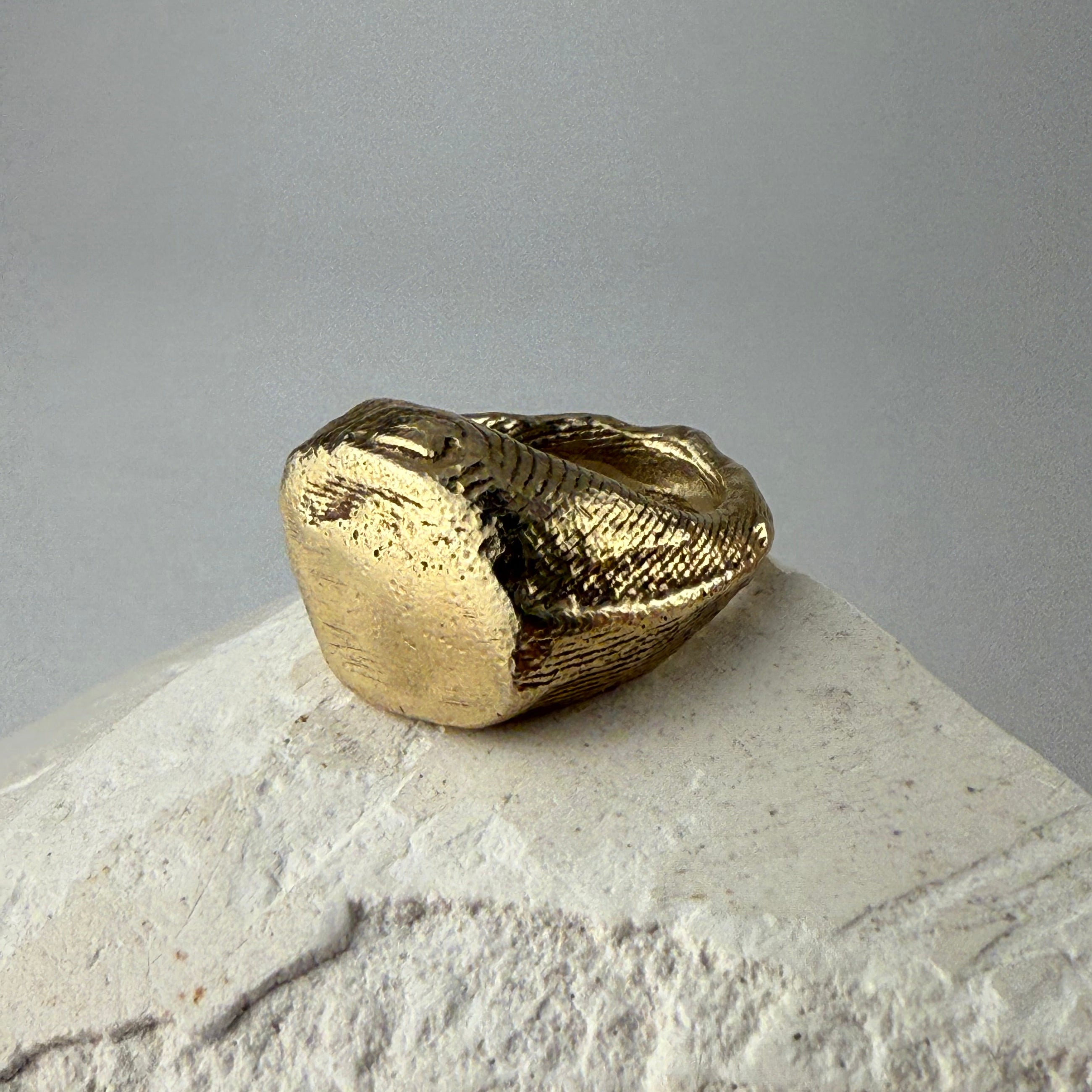 CUTHBERT VI SIGNET RING