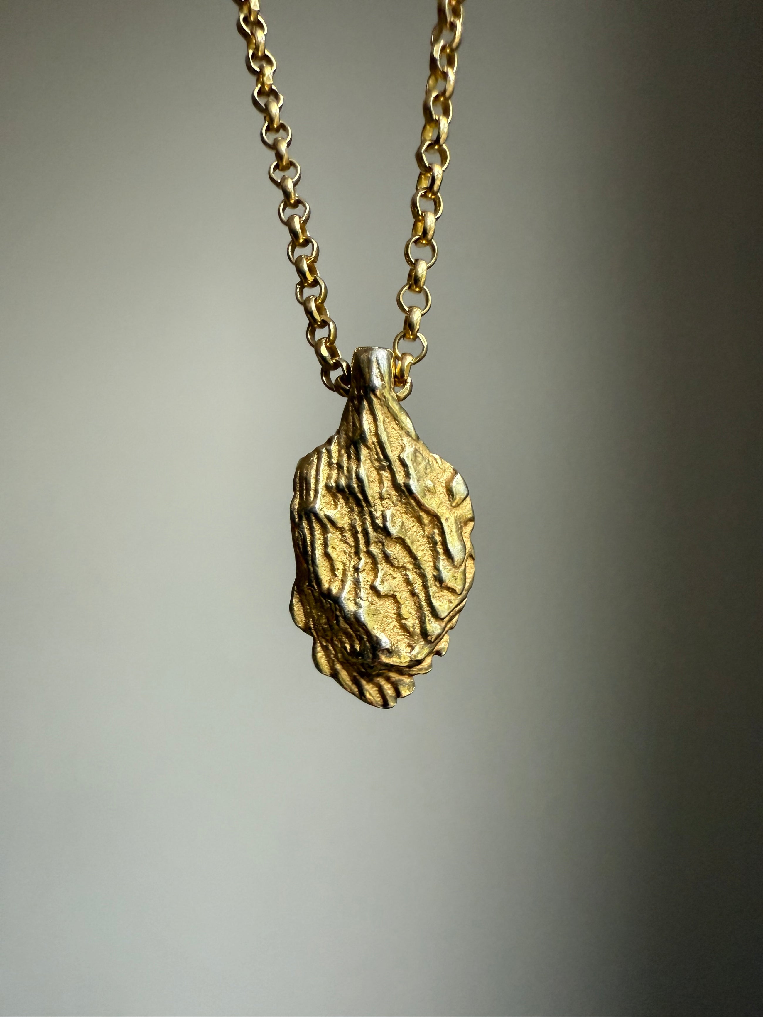 PINK SAPPHIRE DROP PENDANT