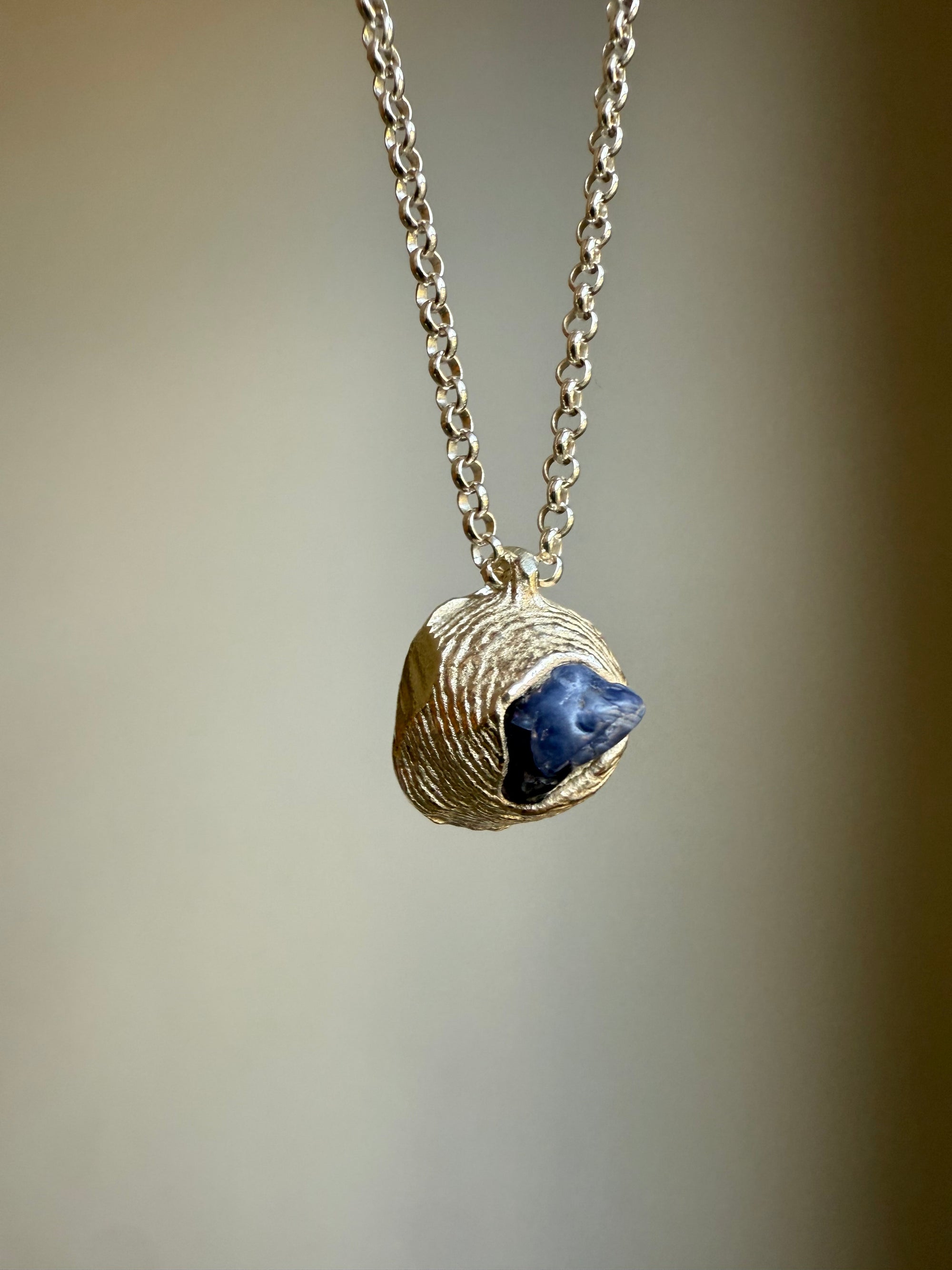 SAPPHIRE BALL PENDANT 1
