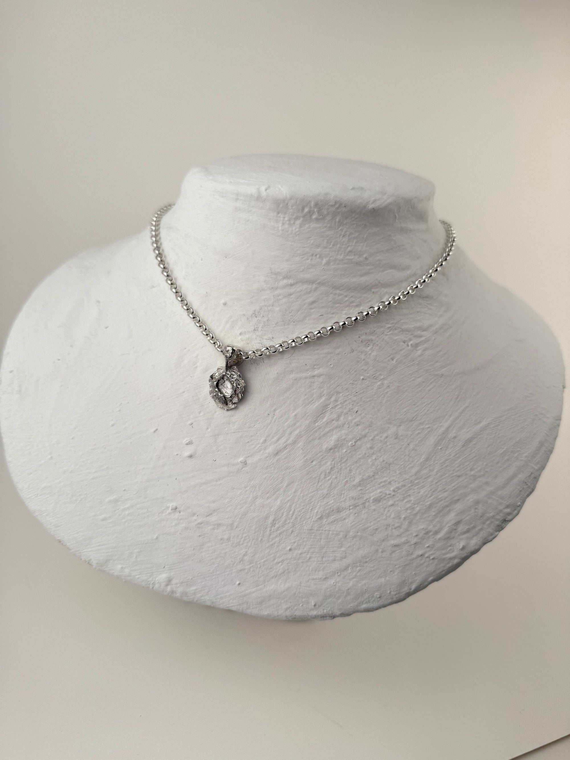 NO STONE PENDANT 2