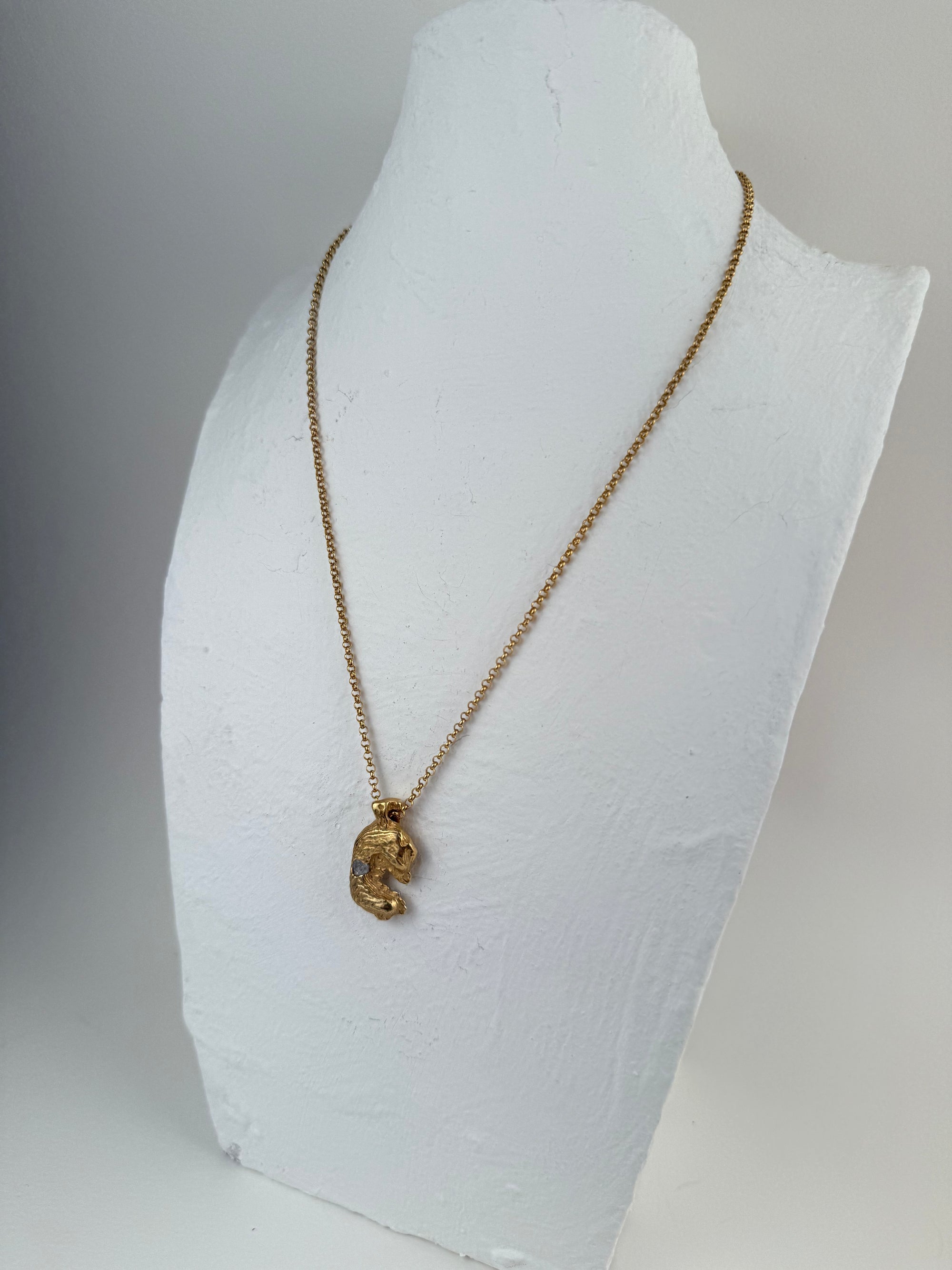 ROUGH QUARTZ PENDANT 1
