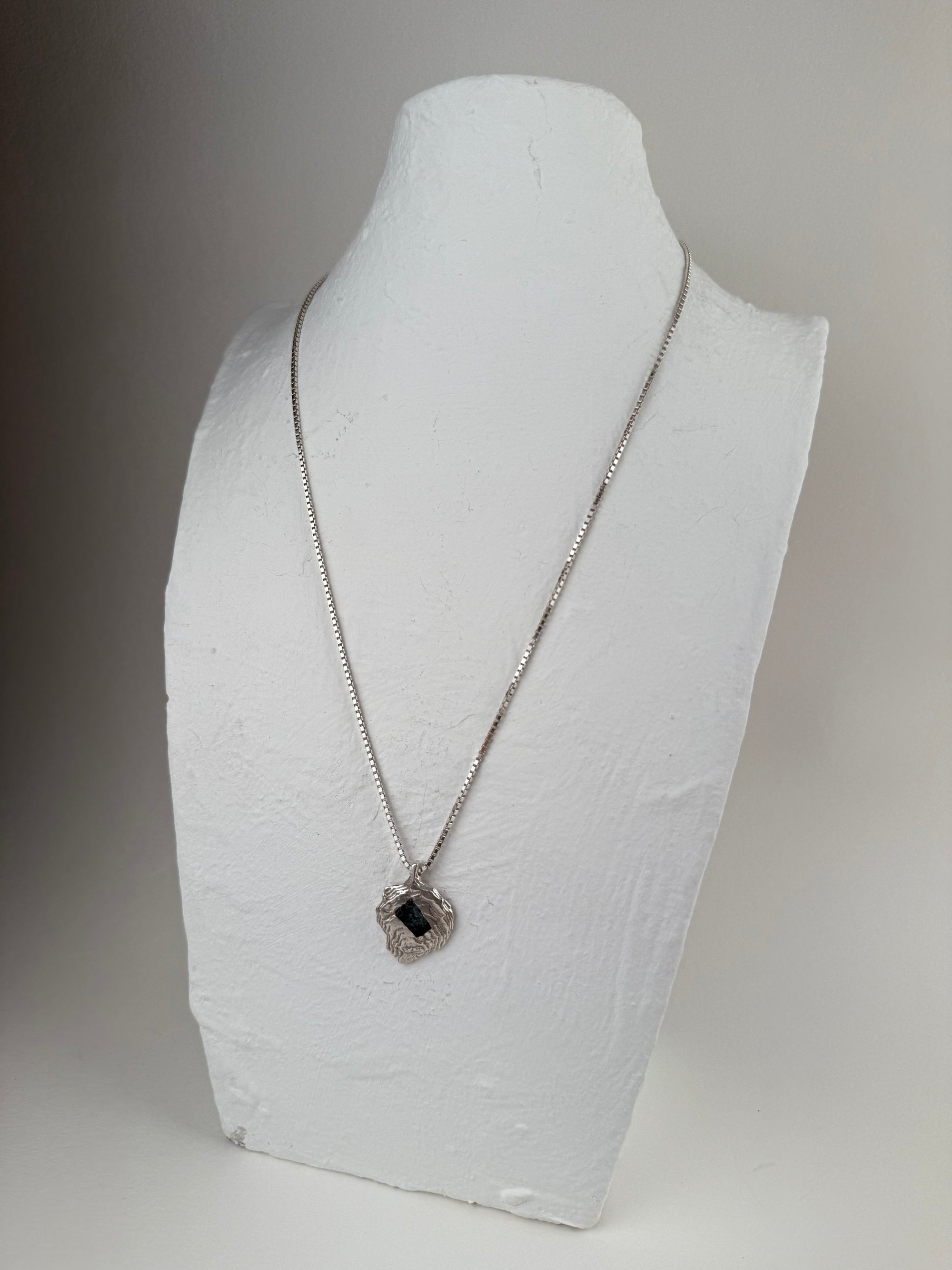 GREEN EMERALD DROP PENDANT