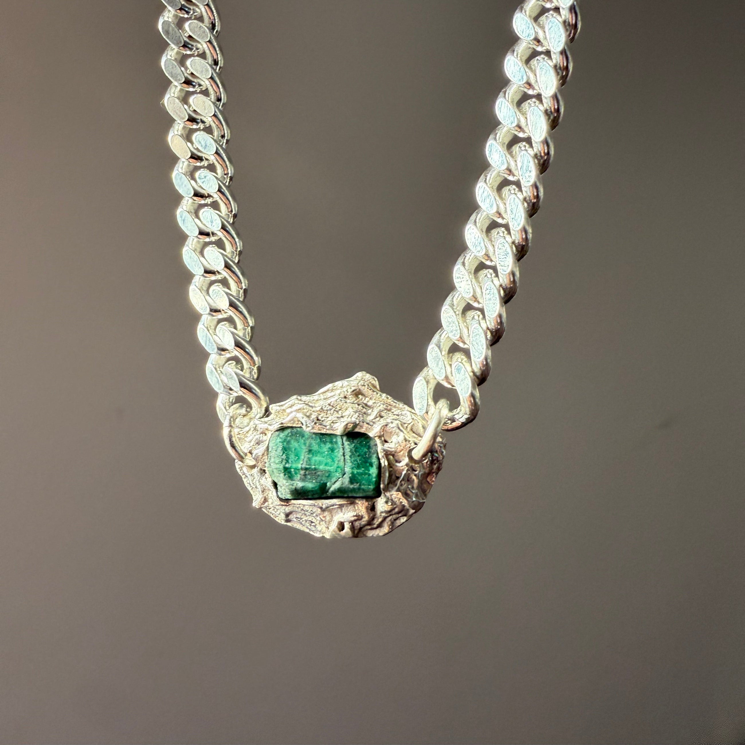 EMERALD GEMSTONE CHAIN 8