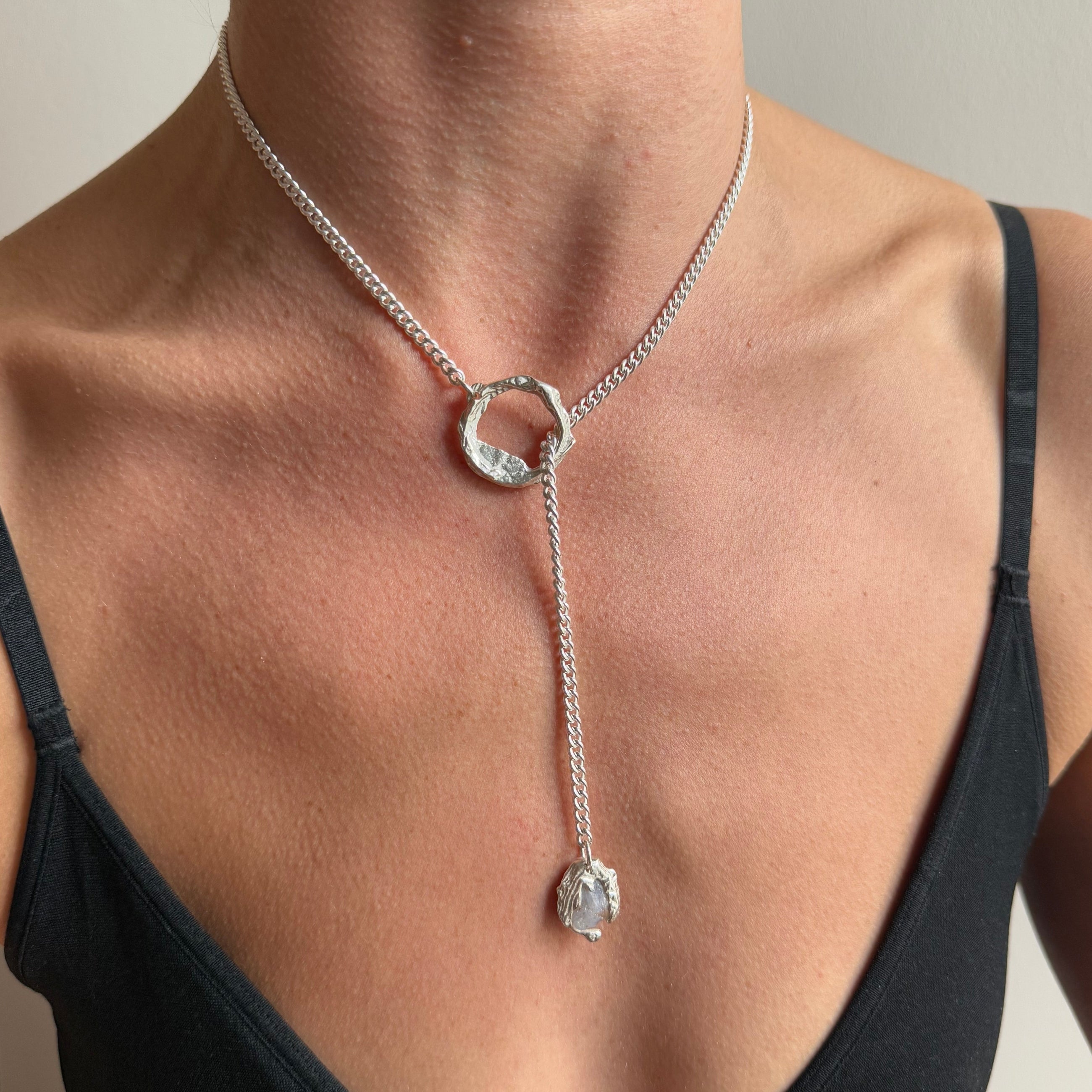 SAPPHIRE GEMSTONE CLASP 3