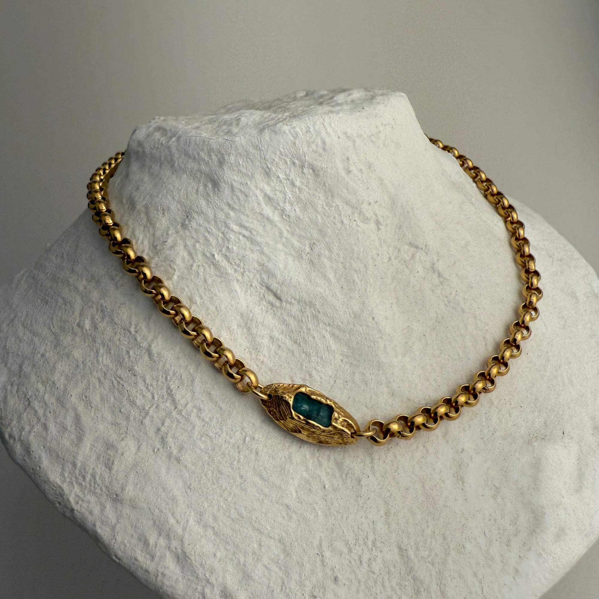 AQUAMARINE GEMSTONE CHAIN 5