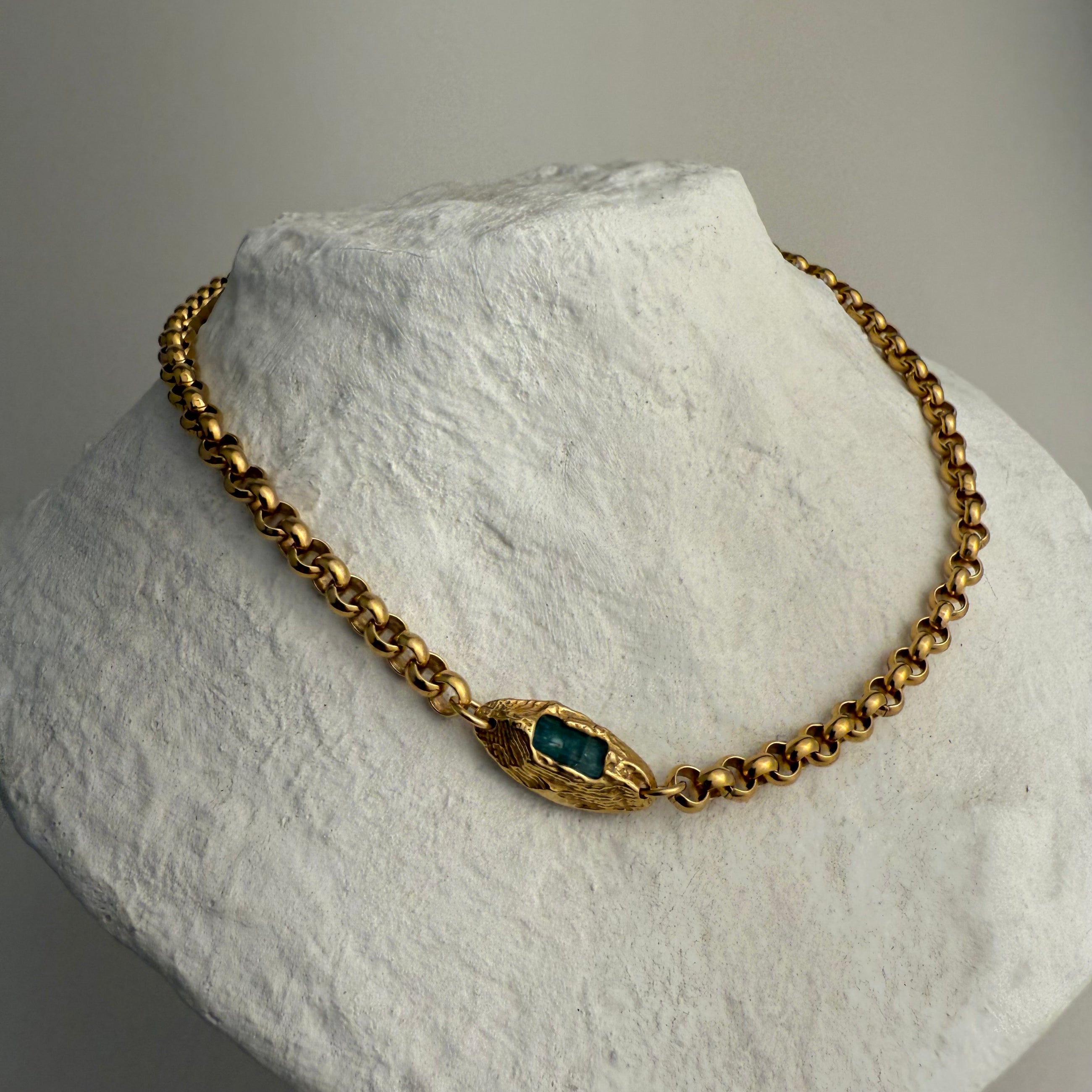 AQUAMARINE GEMSTONE CHAIN 5