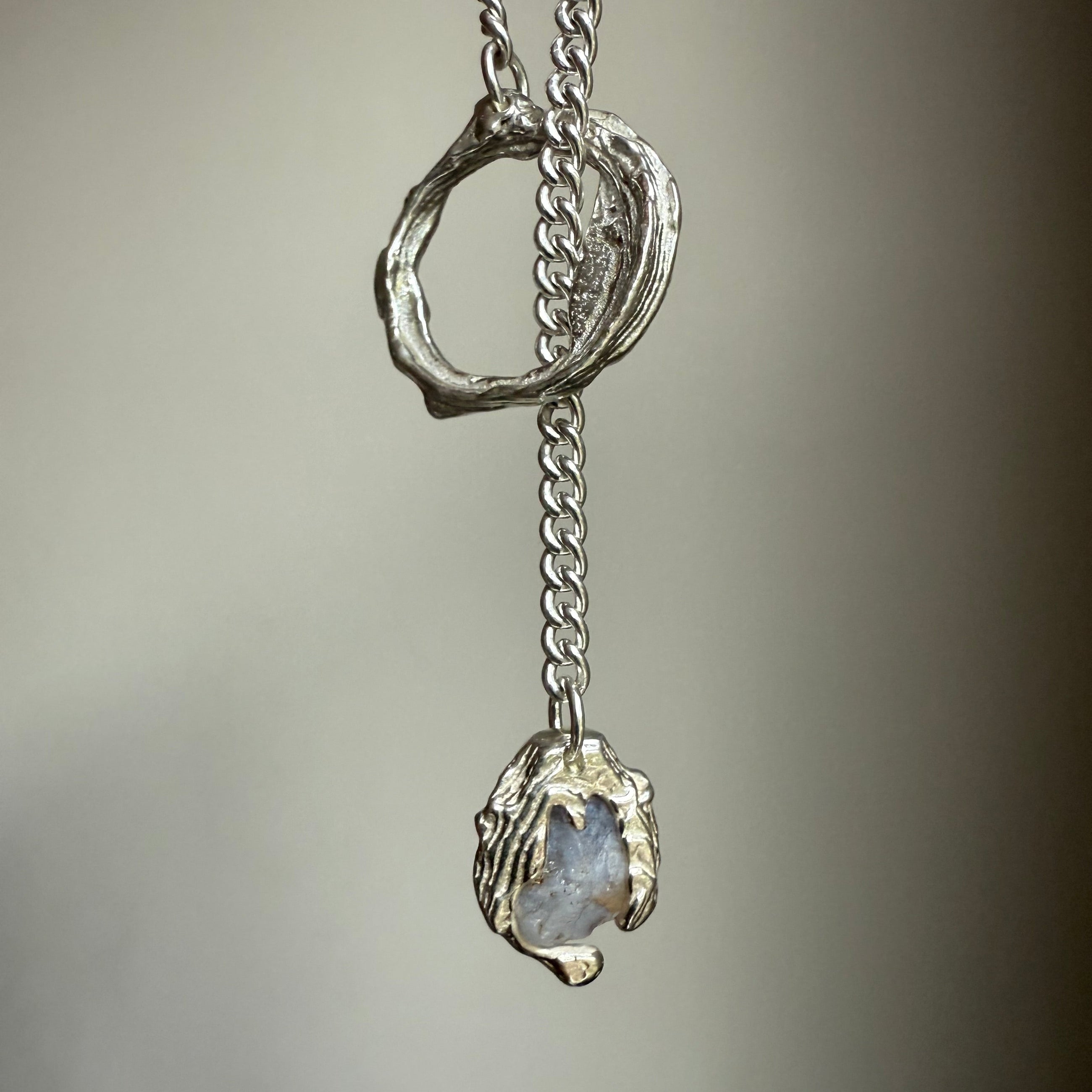 SAPPHIRE GEMSTONE CLASP 3