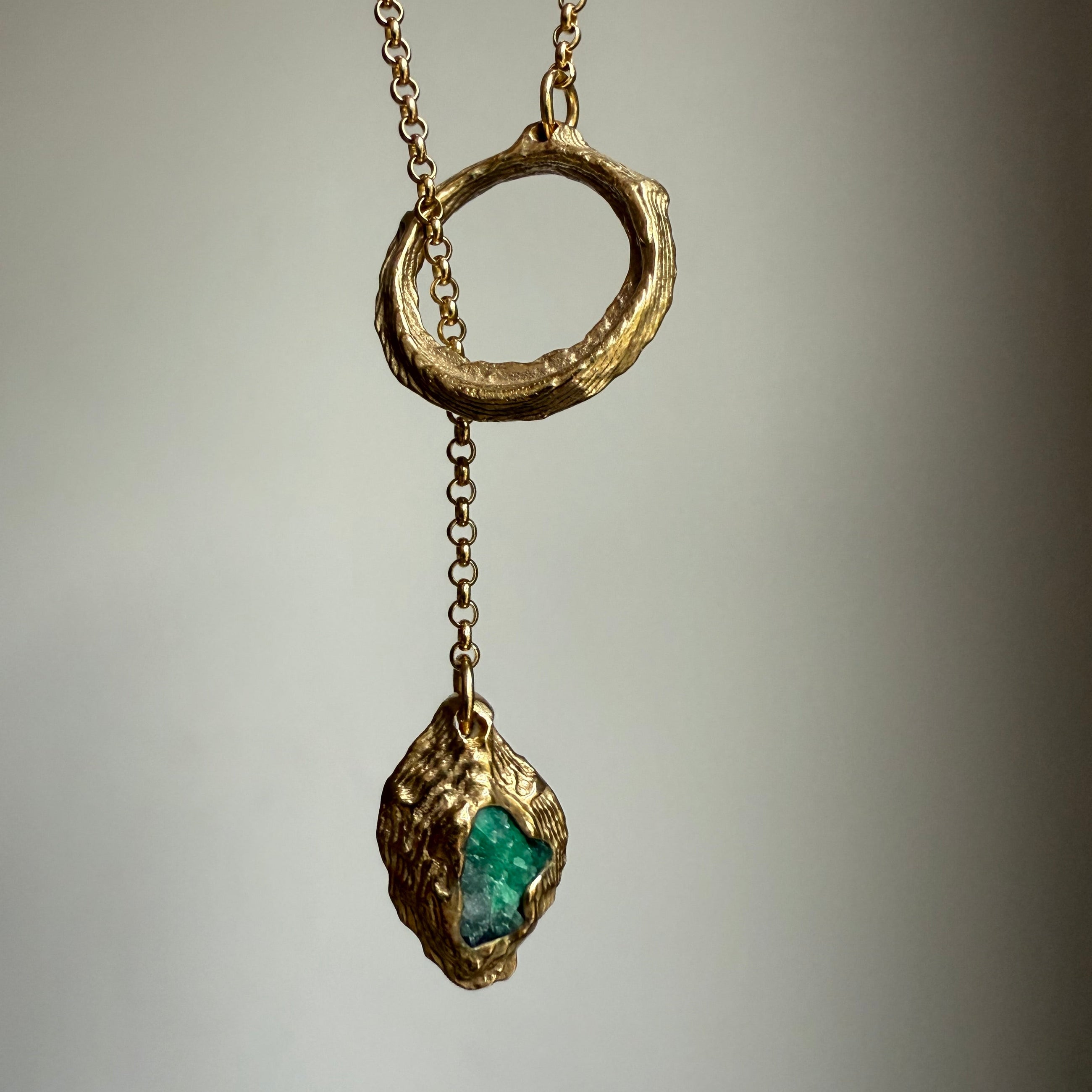 EMERALD GEMSTONE CLASP 2