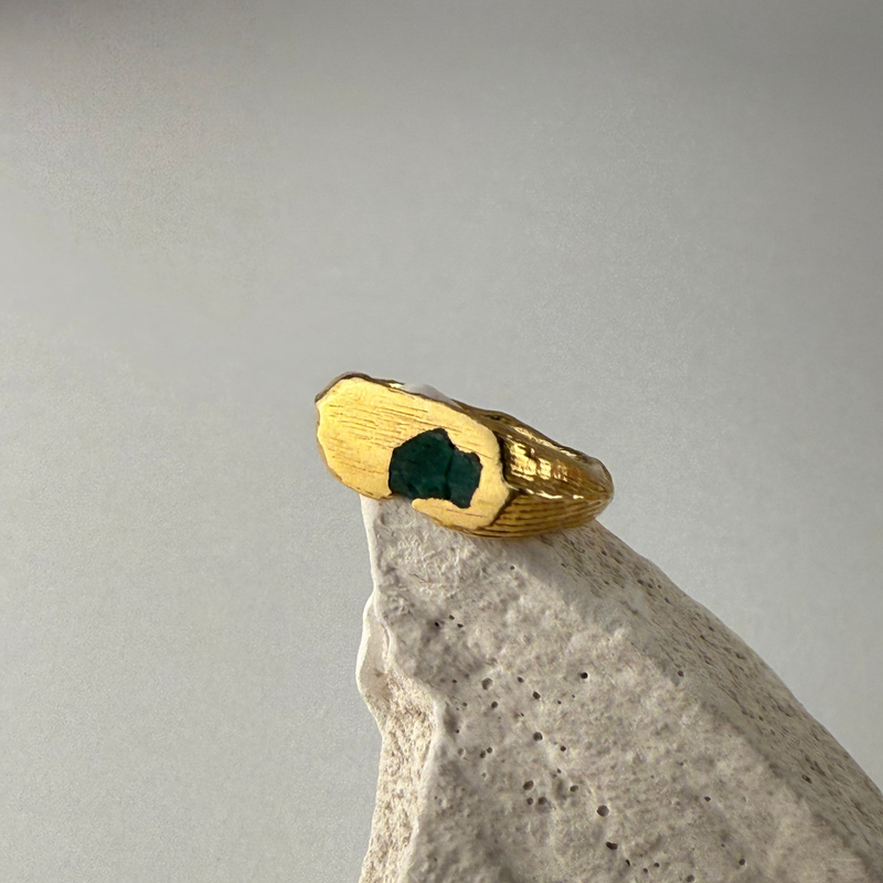 BAXTER XLVIII SIGNET RING