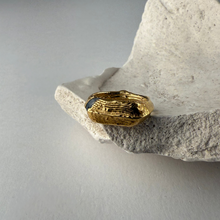 ISRAEL XV SIGNET RING