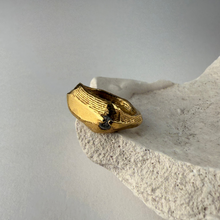 SOPHRONIA II SIGNET RING