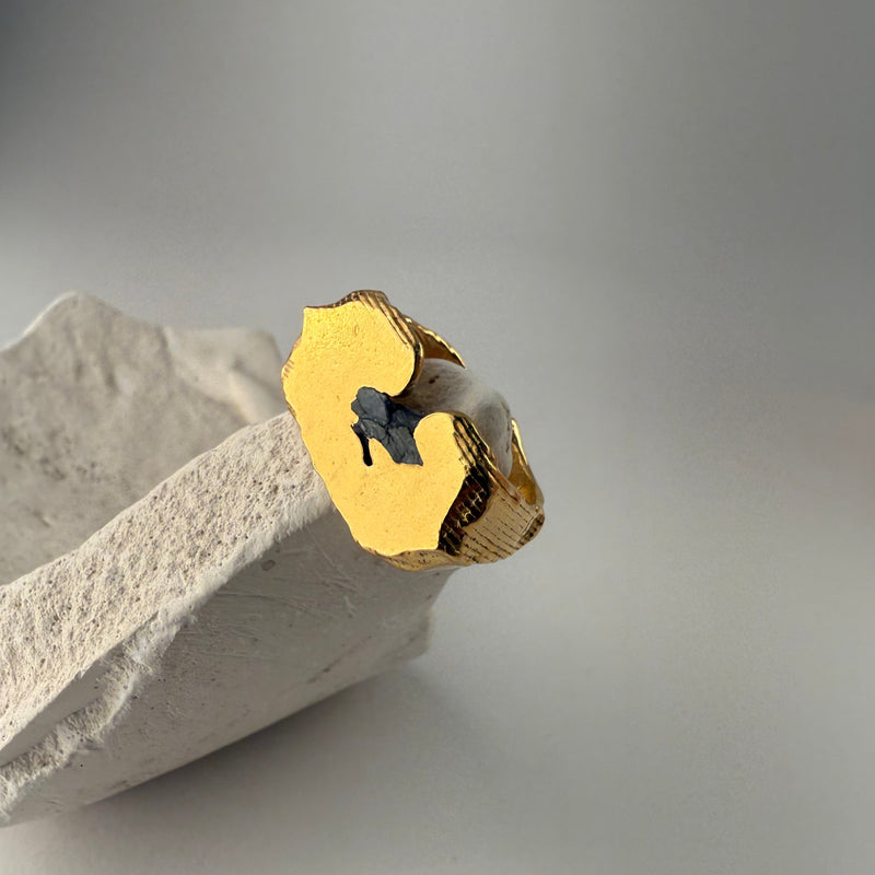 TEMPLE II SIGNET RING
