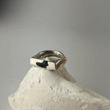ISRAEL XVI SIGNET RING