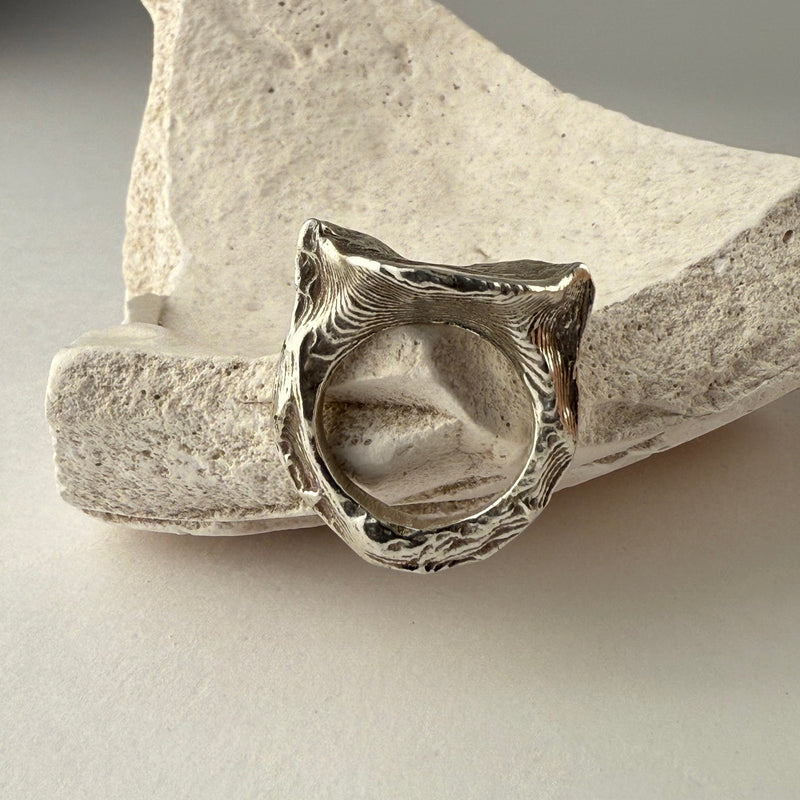 CAIUS II SIGNET RING