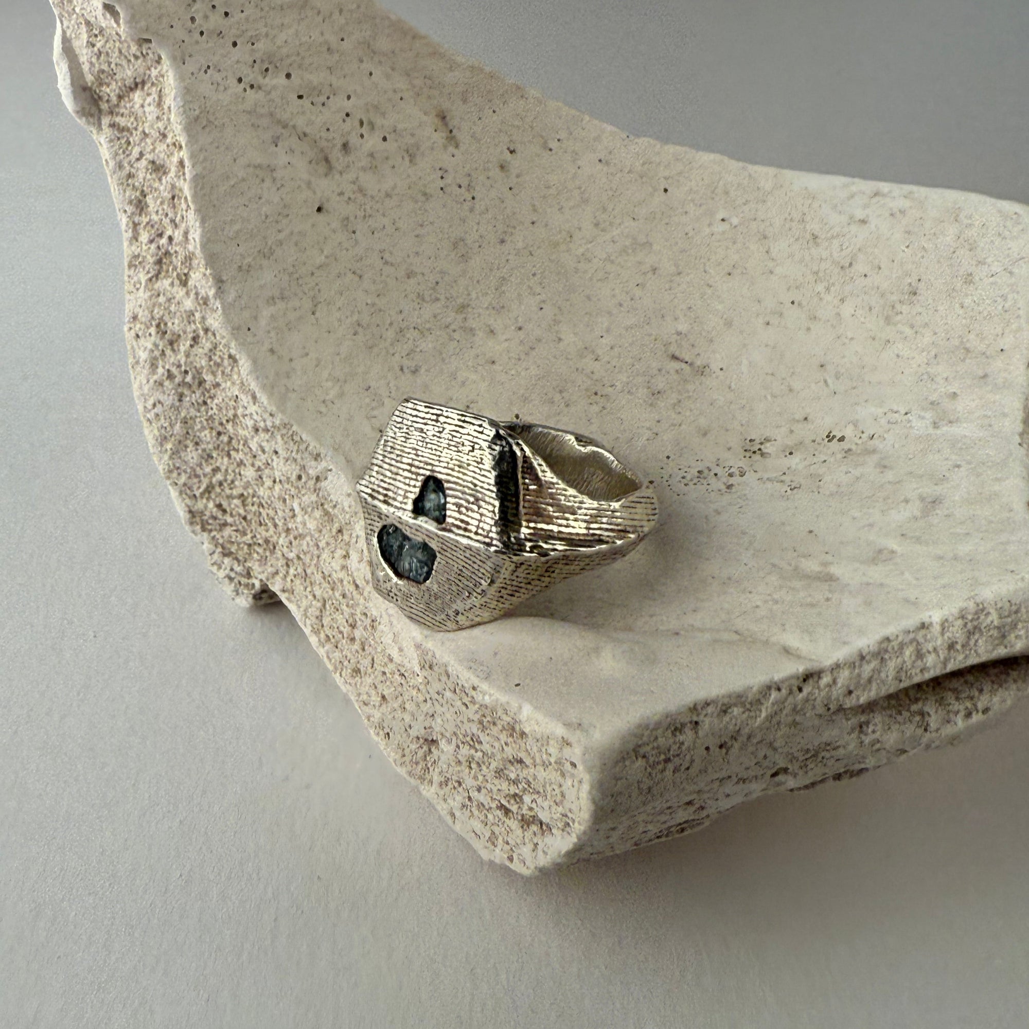 ASA VII SIGNET RING