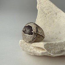 MINNIE VIII SIGNET RING