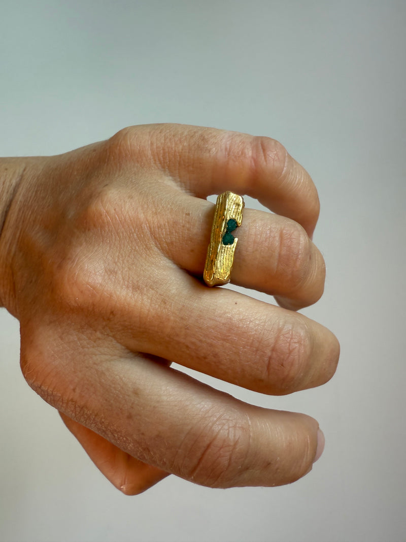 BAXTER LIV SIGNET RING