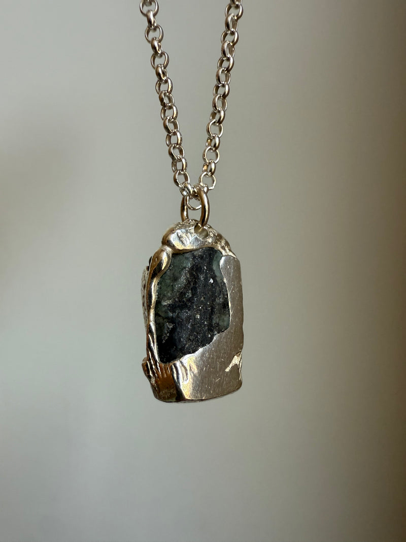 GREEN ROUGH EMERALD PENDANT