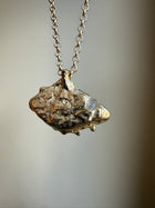 PALE BLUE SAPPHIRE PENDANT