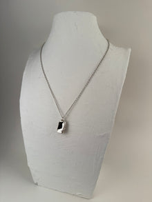 GREEN ROUGH EMERALD PENDANT
