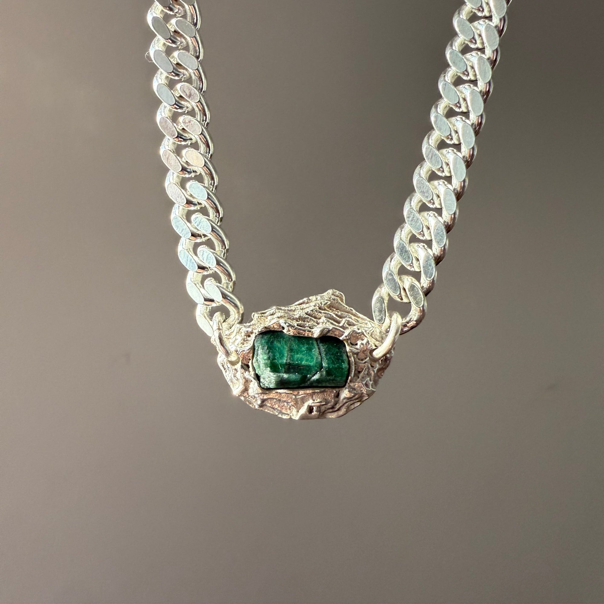 EMERALD GEMSTONE CHAIN 8