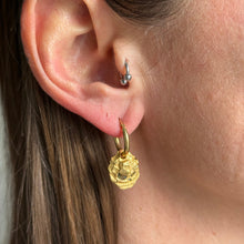 SAPPHIRE GEMSTONE HOOP 7