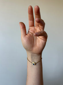 B8