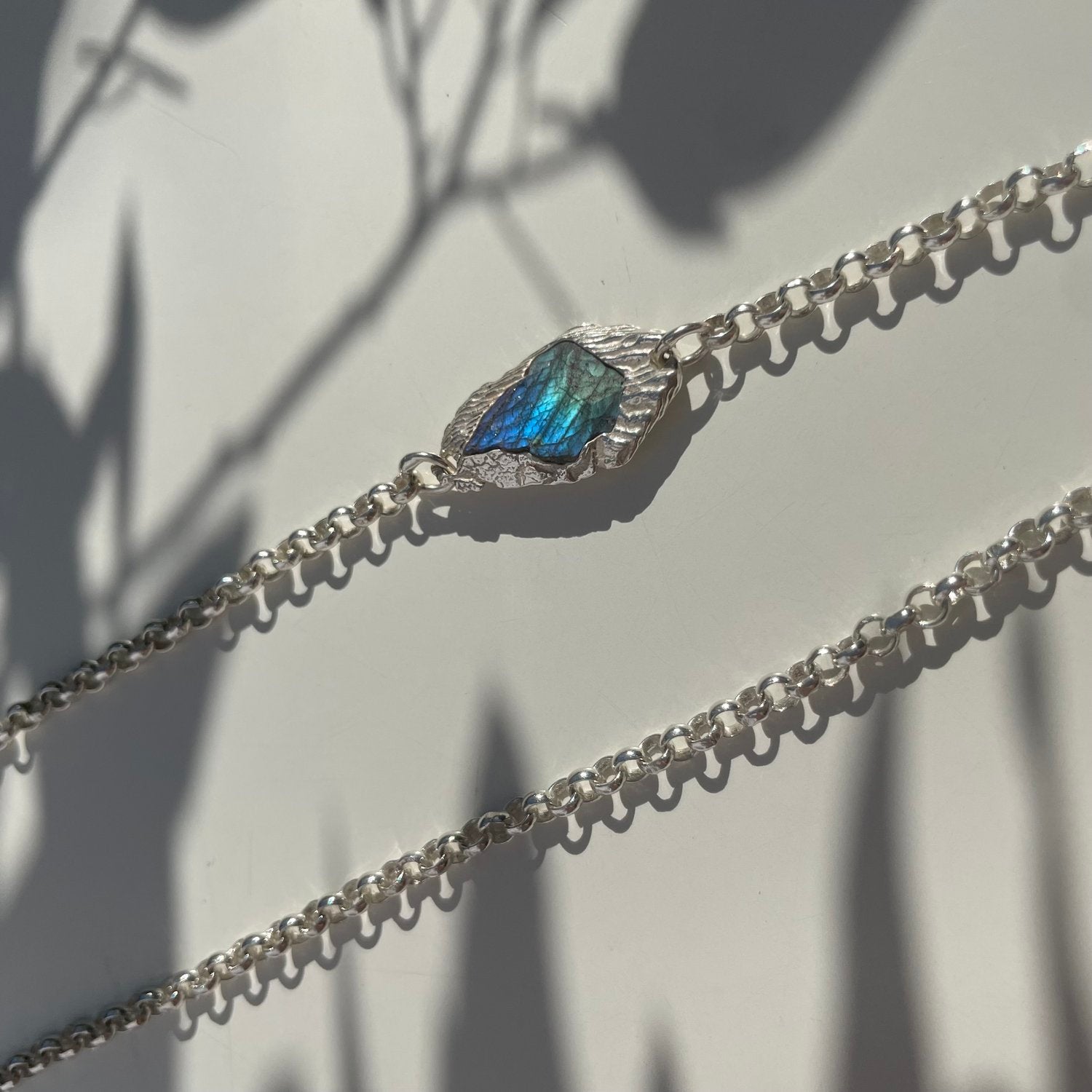 LABRADORITE GEMSTONE CHAIN 1