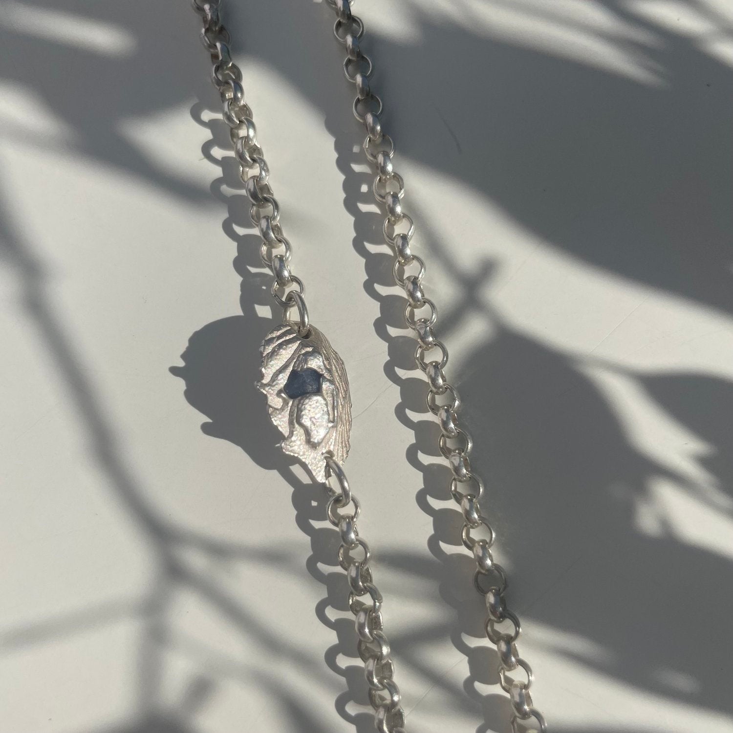 SAPPHIRE GEMSTONE CHAIN 4