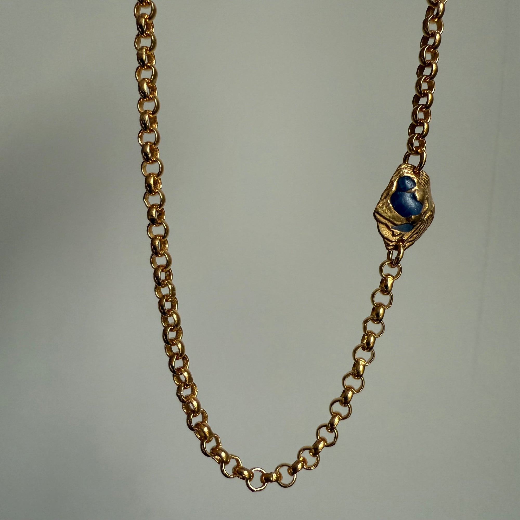 SAPPHIRE GEMSTONE CHAIN 16