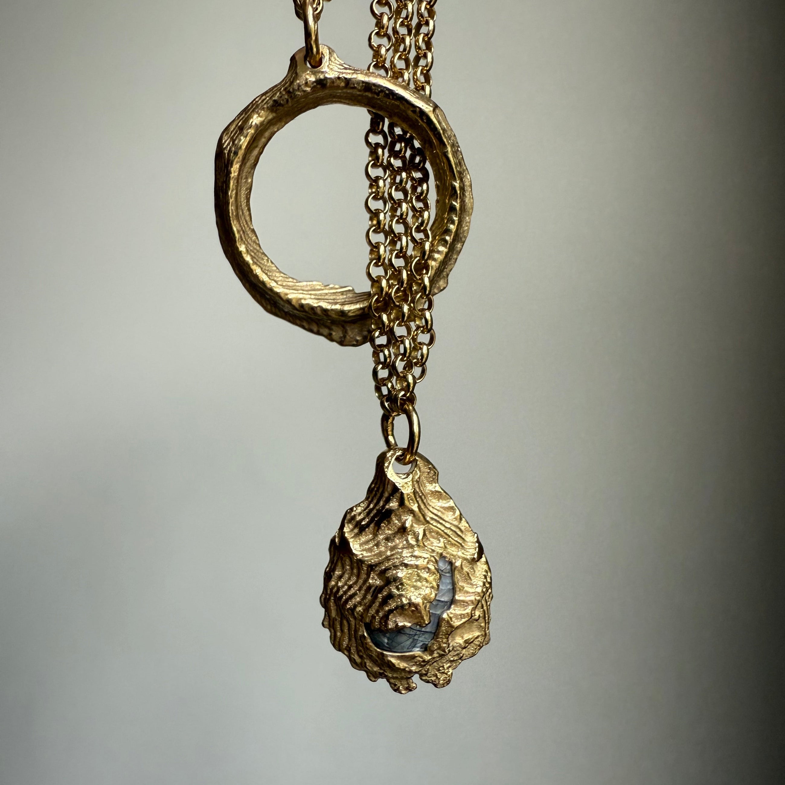 SAPPHIRE GEMSTONE CLASP 1