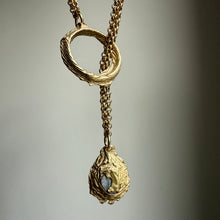 SAPPHIRE GEMSTONE CLASP 1